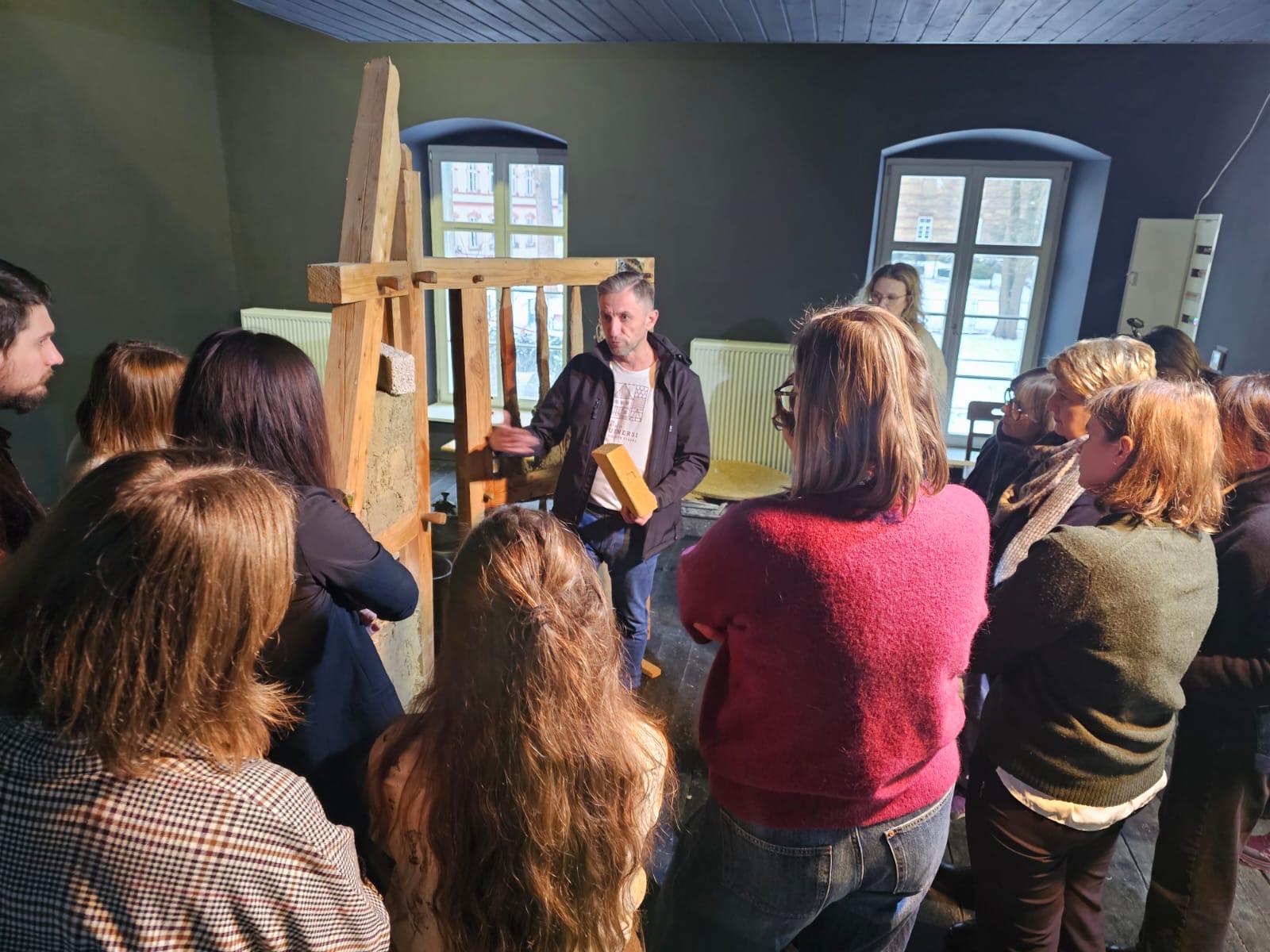 Uczestnicy działań edukacyjnych Ruinersów w Lubomierzu